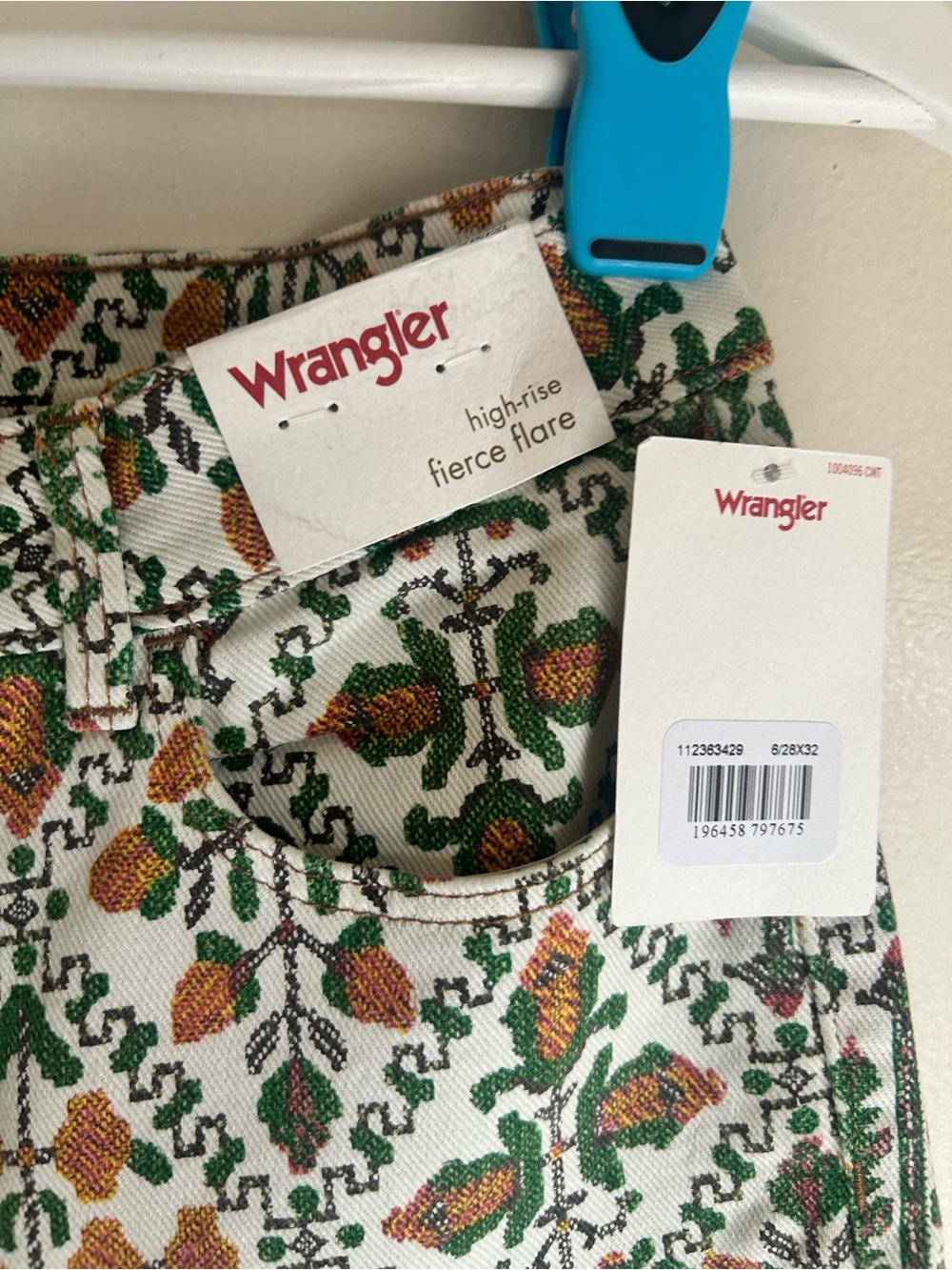 Wrangler White Pants with Green and Tan Floral Print - Picture 5 of 8